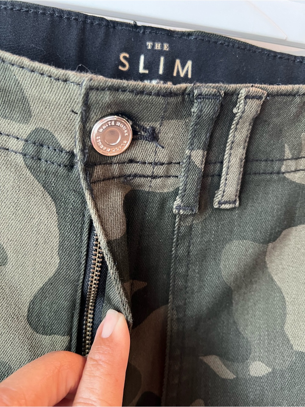 White House Black Market Camouflage The Slim Ankle jeans. Size 12 - Picture 4 of 13